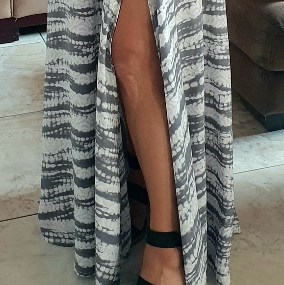 Dress - Picture 4 of 4